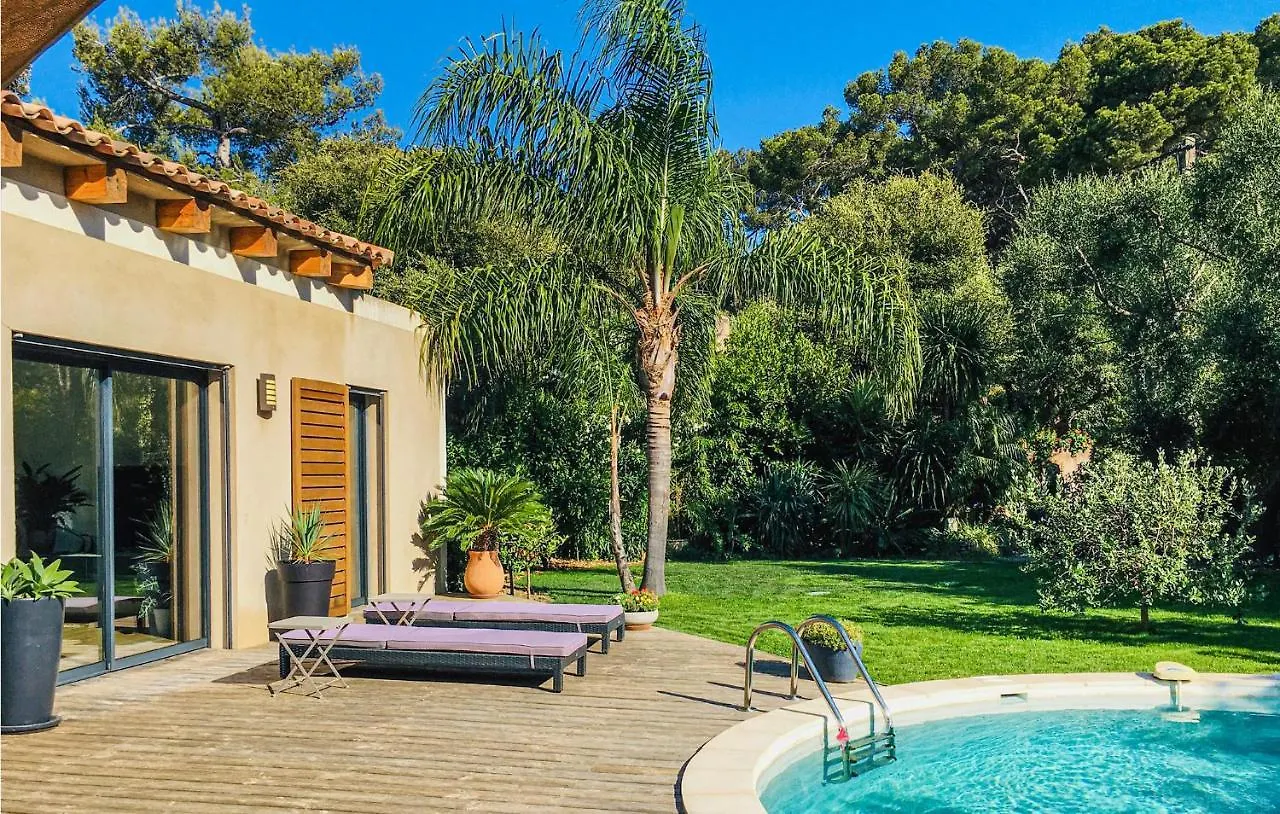 3 Bedroom Gorgeous Home In Giens Hyeres Holiday home